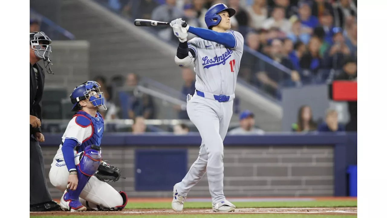 Shohei Ohtani responds to boos with home run as Dodgers pound Blue Jays