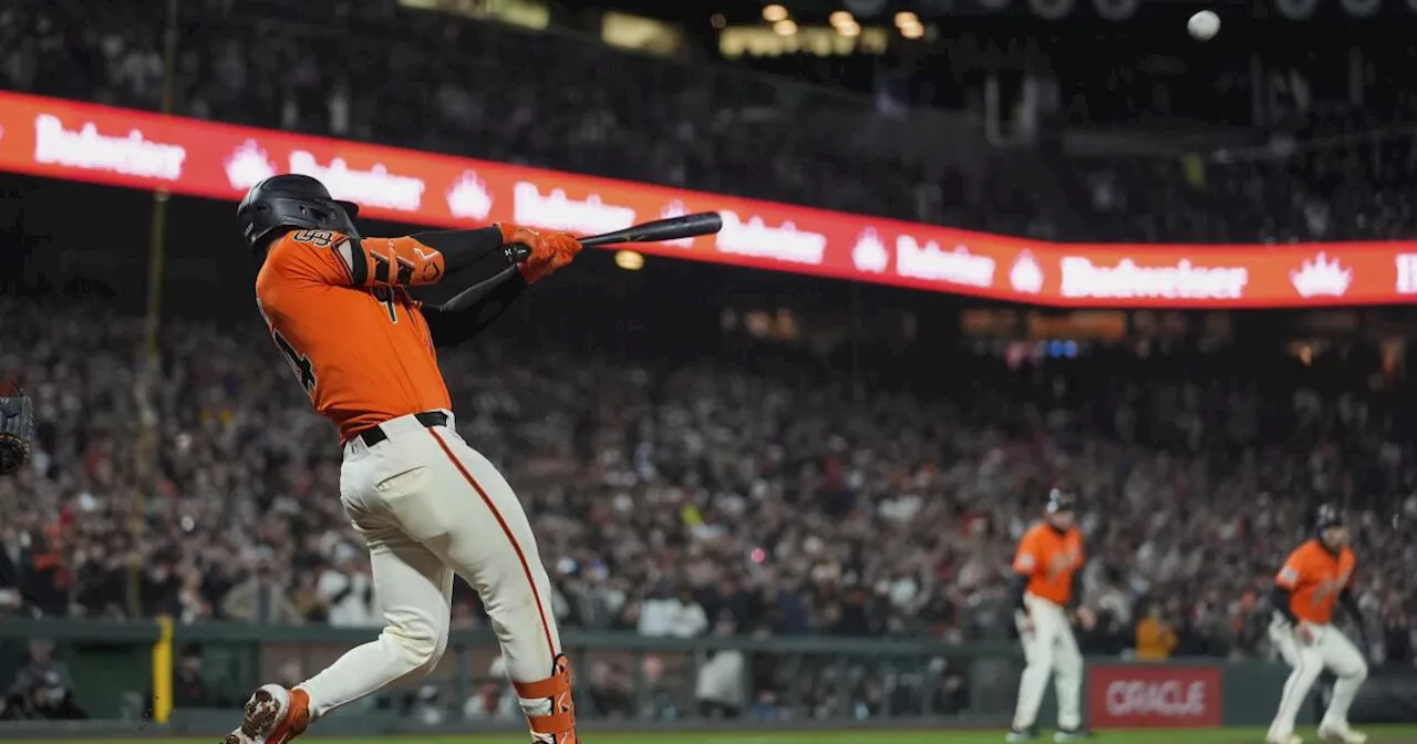 Bailey conecta jonrón para terminar el juego y Gigantes vencen a Piratas