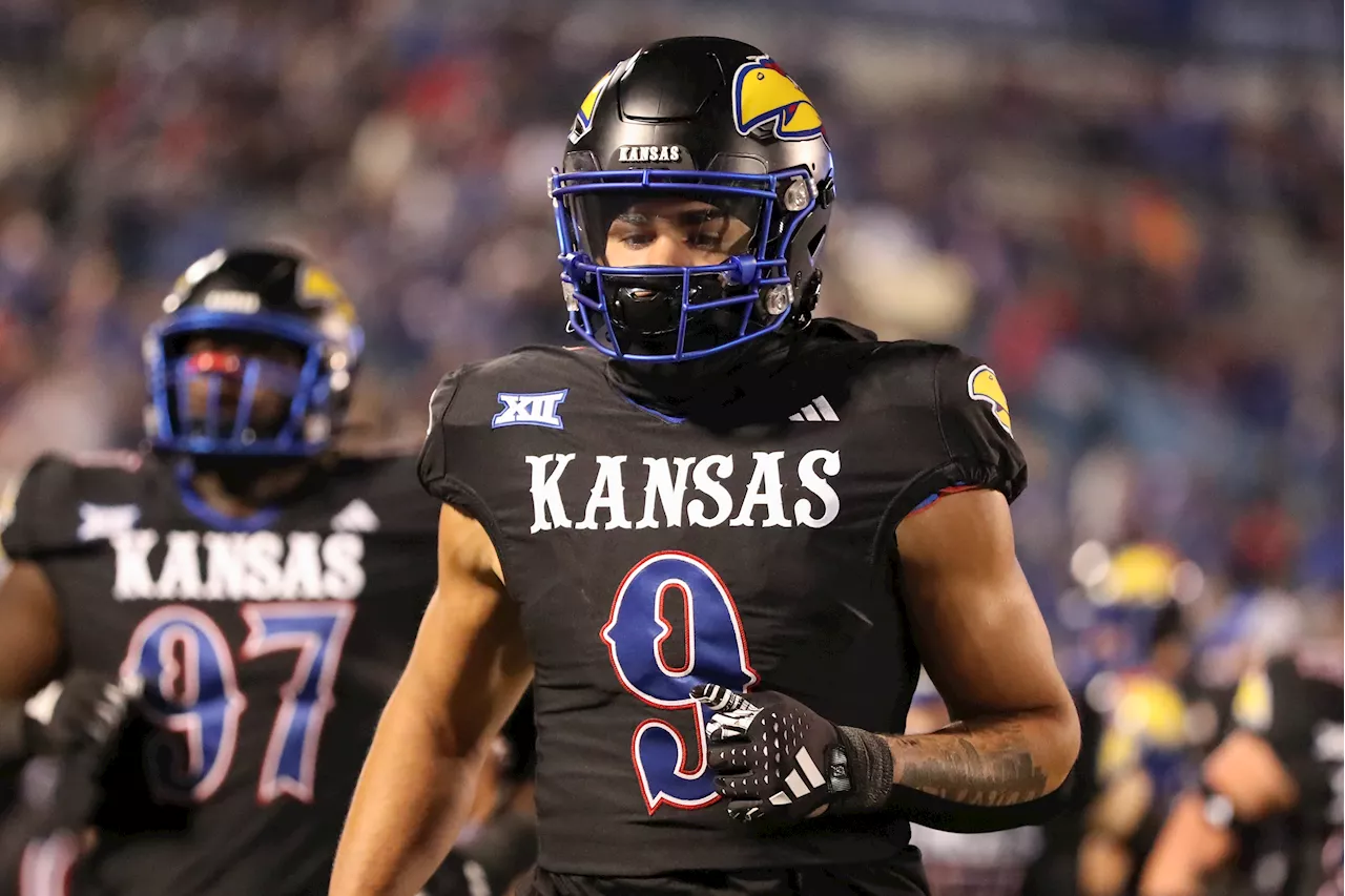 Bears trade into fifth-round, draft Kansas defensive end Austin Booker