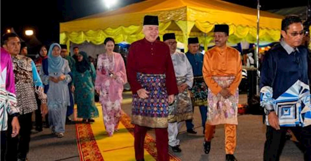 Sultan Nazrin berangkat ke Majlis Sambutan Aidiilfitri Polis Kontinjen Perak