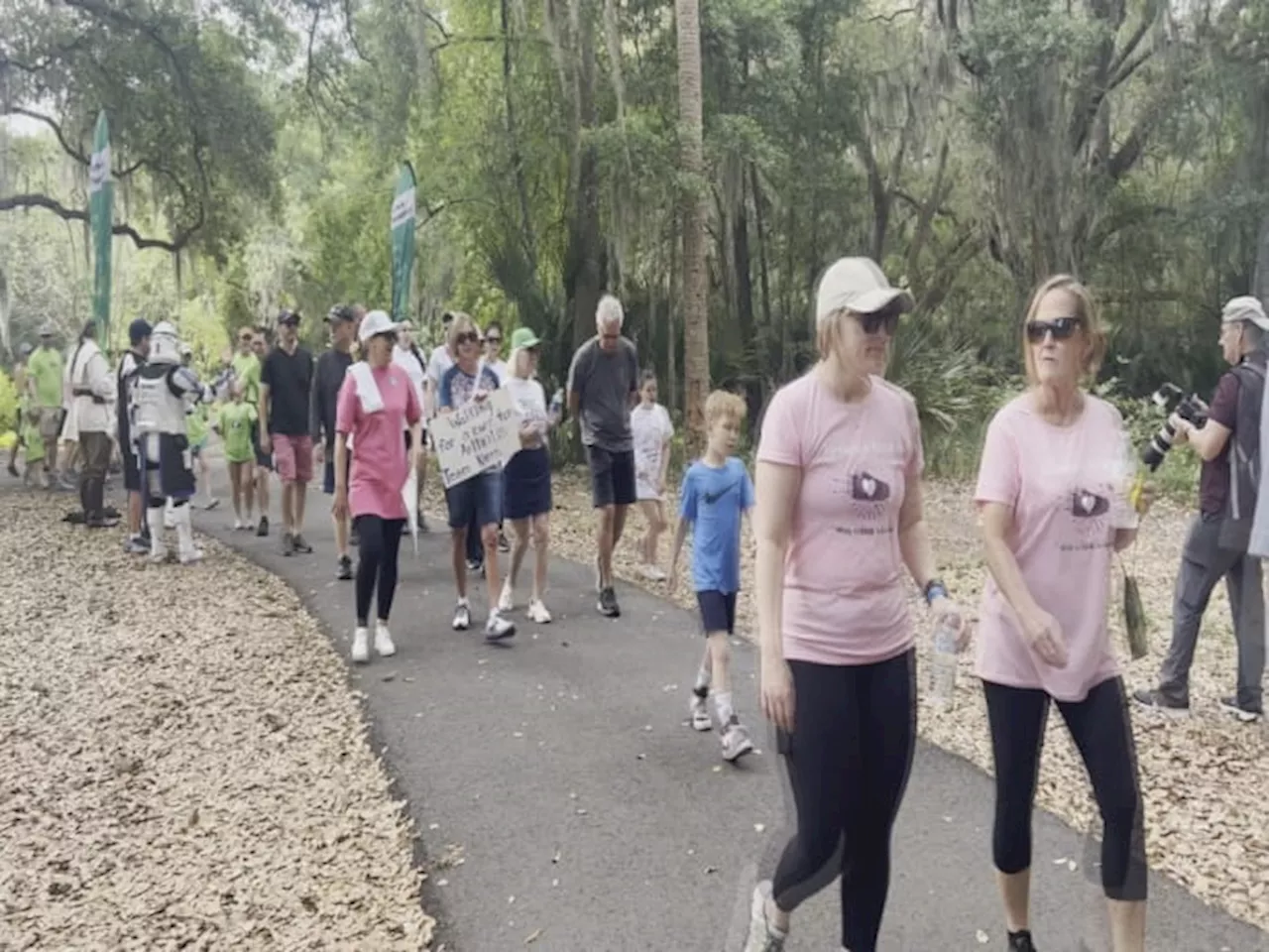 Hundreds participate in ‘Walk to Cure Arthritis’ to help find a cure