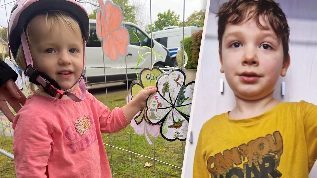 Ein Zaun voll bunter Bilder: Dorfkinder malen für vermissten Arian (6)