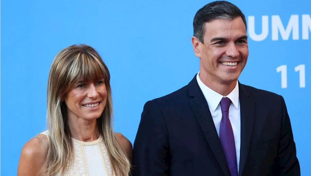 Tusindvis på gaden i Madrid: Sánchez overvejer sin fremtid som premierminister
