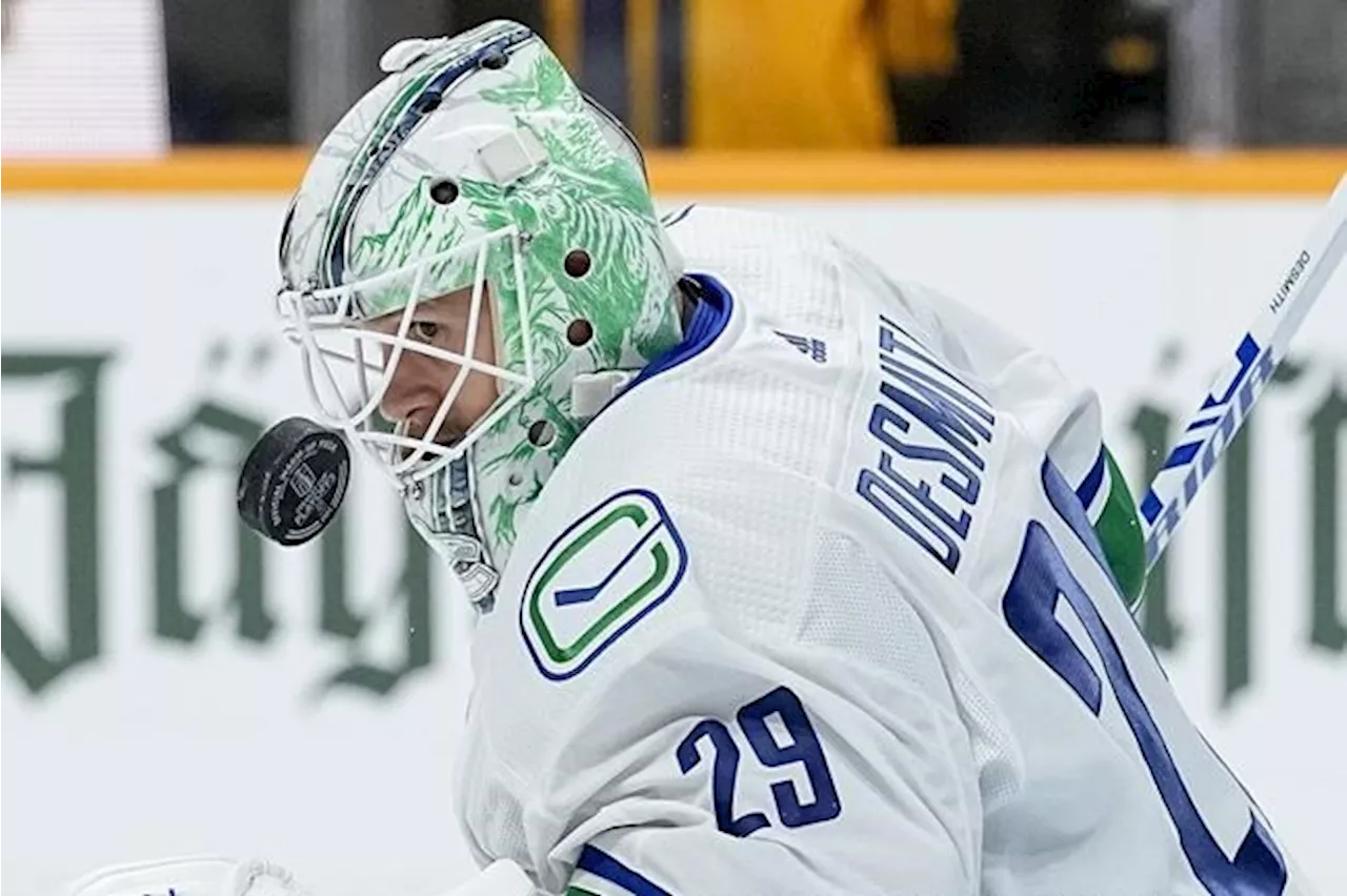 Rookie goalie Arturs Silovs takes over Vancouver Canucks net for Game 4