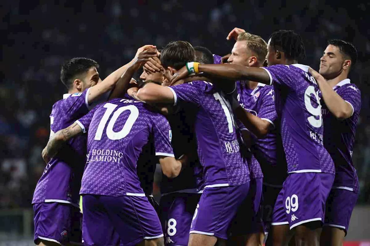 Cinquina della Fiorentina, Napoli raggiunto: Sassuolo in caduta libera