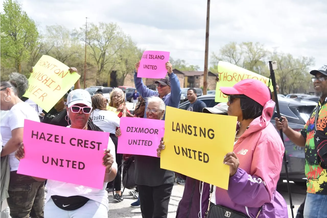 Thornton Township residents gather to organize against Tiffany Henyard