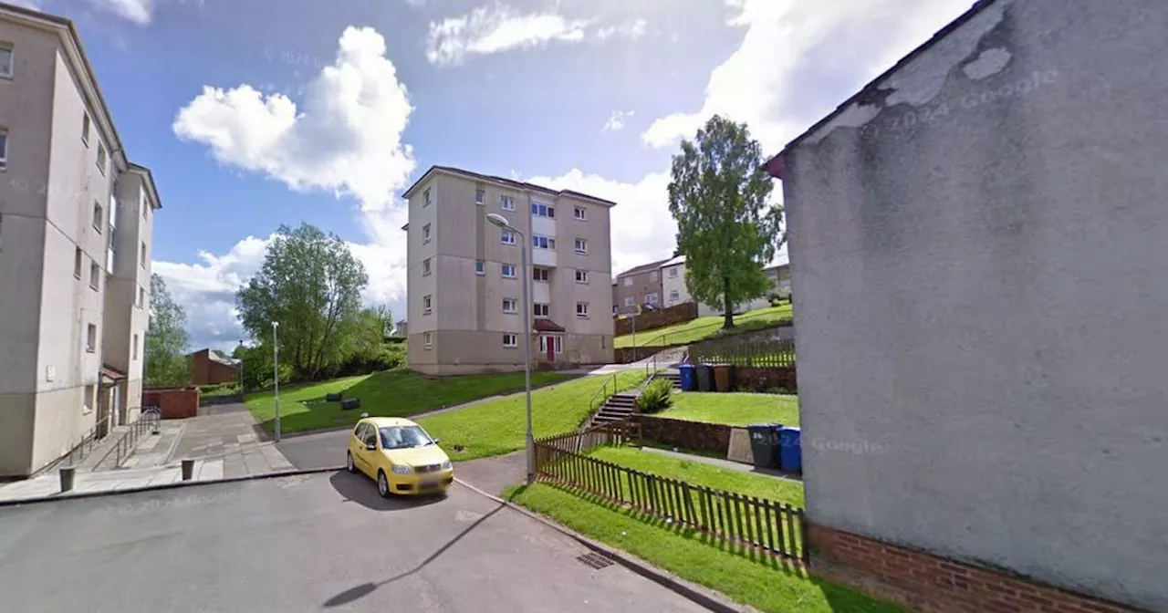 Man dies after being found seriously injured in Scots town common close