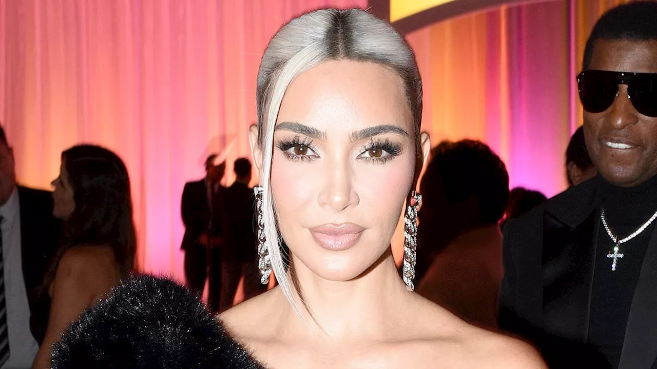 Tvshowbiz: Kim Kardashian gives her new ice blonde hairdo its public ...