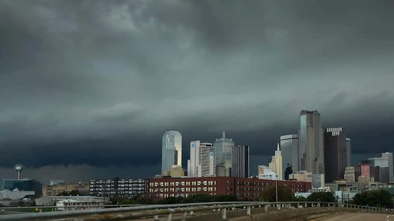 Storms on the way; Severe weather threat into Sunday