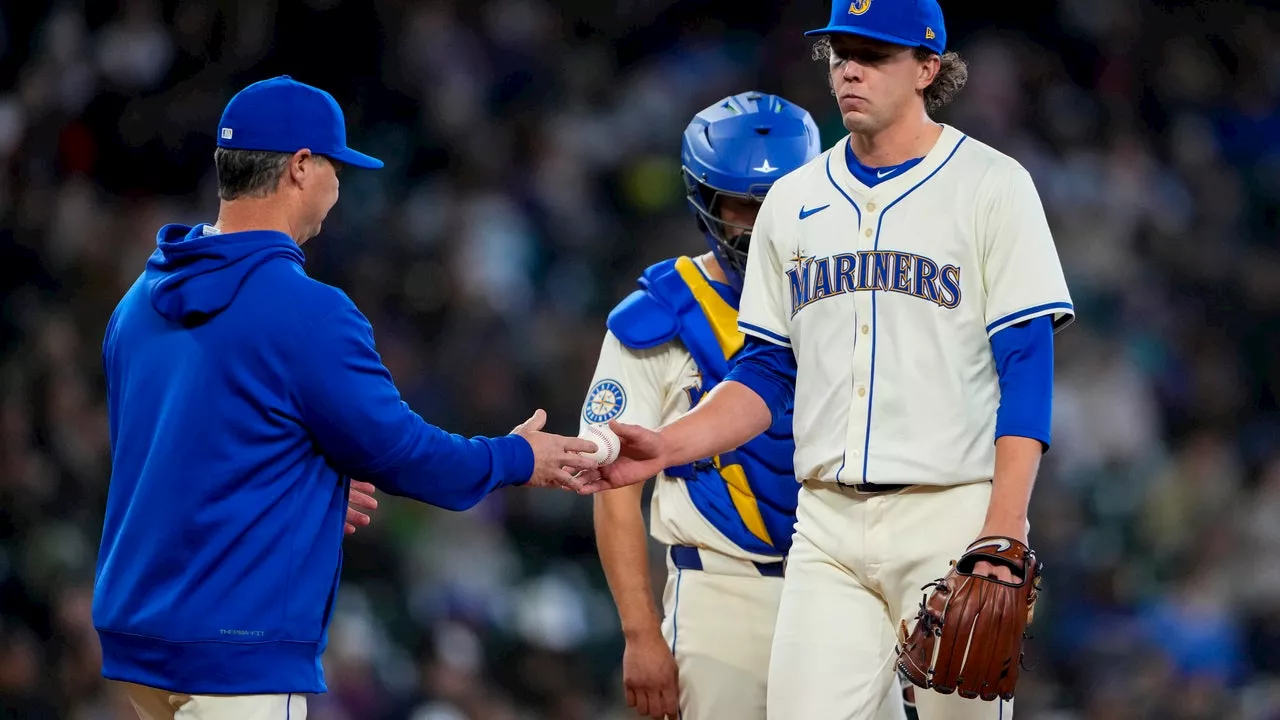 Mariners can't complete series sweep, lose to Diamondbacks 3-2