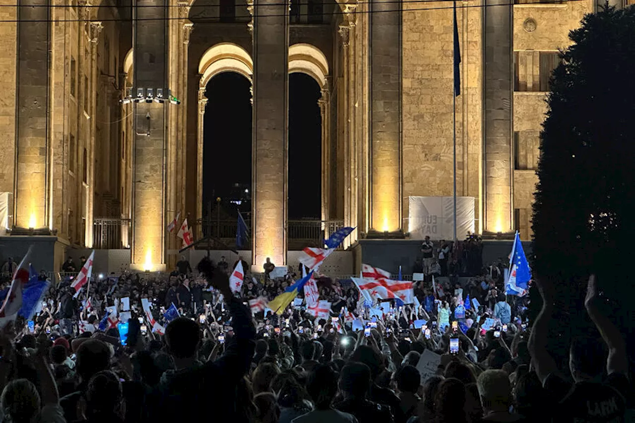 в Тбилиси завершился митинг против закона об иноагентах