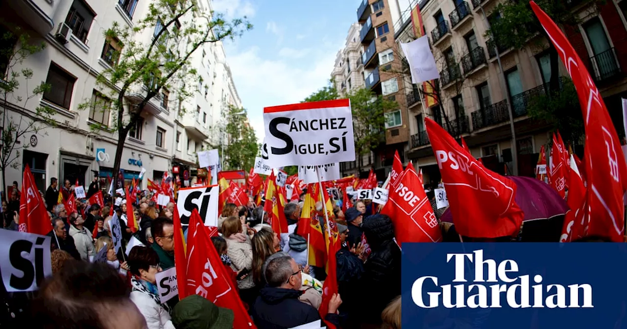 Spanish opposition step up Sánchez attacks as PM decides on his future