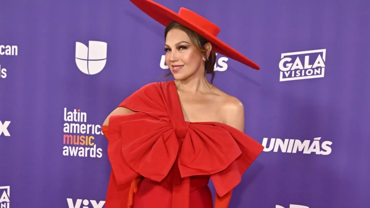 Thalía se convirte en flamenca estilo coquette para los Latin American Music Awards 2024