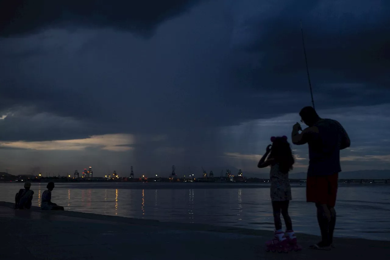 Alerta máximo: com previsão de chuva extrema, governos e prefeituras dispensam servidores e universidades fecham