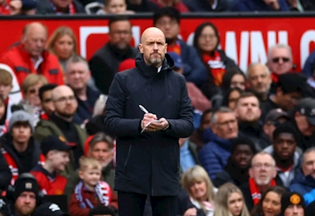 Man United’s Ten Hag defends decision to substitute Mainoo, Hojlund