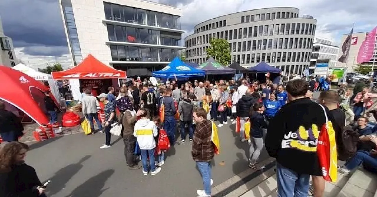 Hermannslauf: Großer Andrang bei Läufermesse am Bielefelder Lenkwerk