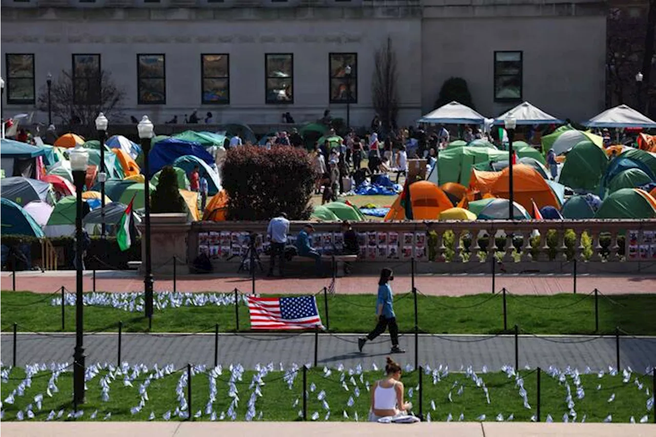 Gli studenti continuano la protesta, la Columbia University inizia a sospenderli