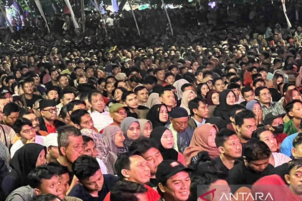 AHY nobar Indonesia vs Uzbekistan bersama ribuan warga Banyuwangi