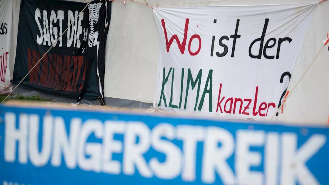 Klima-Hungerstreik: Camp vom Kanzleramt umgezogen