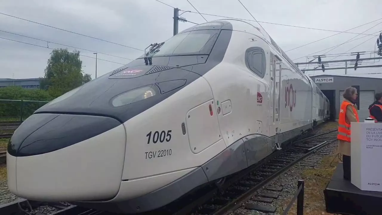 TGV M: voici les premières images du 'TGV du futur' de la SNCF