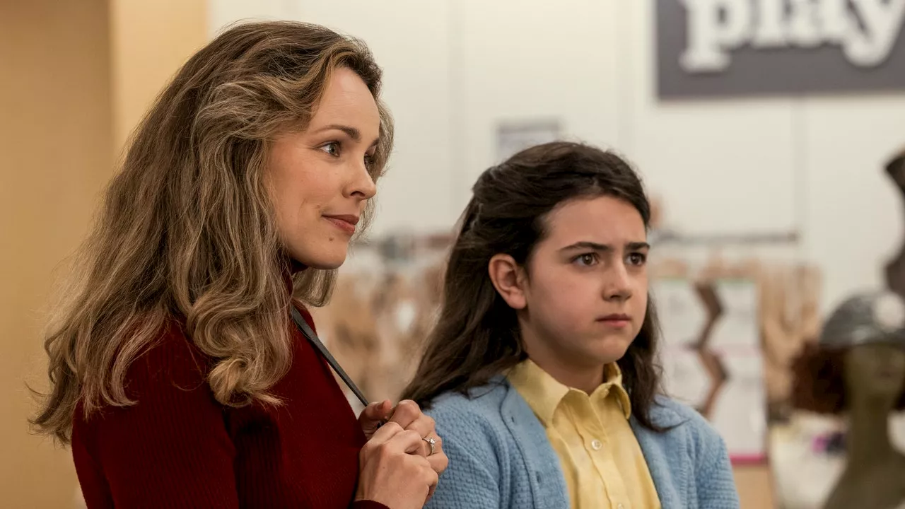 6 Iconic Movies About Mothers & Daughters To Watch On Mother’s Day 2022