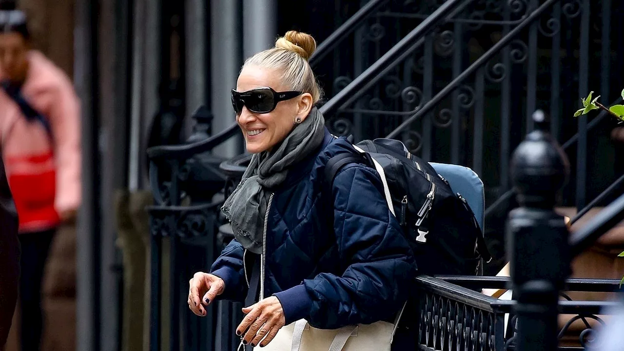 Goodbye, Manolos! Sarah Jessica Parker’s Unlikely Summer Shoe Is A Clog