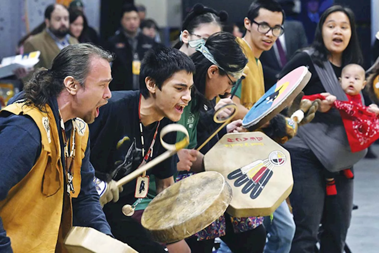 Alaska’s indigenous teens emulate ancestors’ Arctic skills for survival
