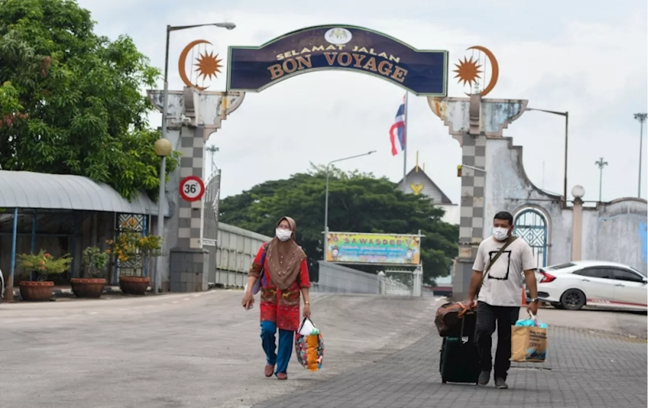 Four Thai security personnel injured in Thailand-Malaysia border bomb blast