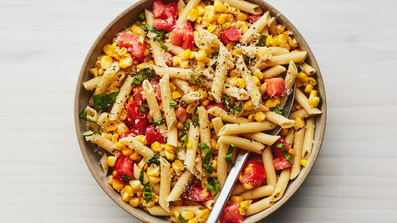 Pasta Salad With Corn and Tomatoes