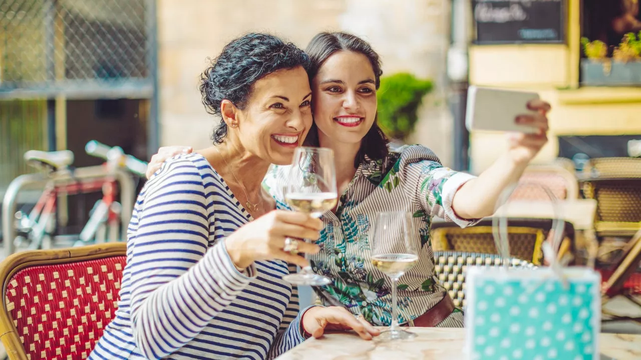 The Best Mother's Day Gifts for Wine Lovers: Shop Wine Glasses, Subscriptions and More