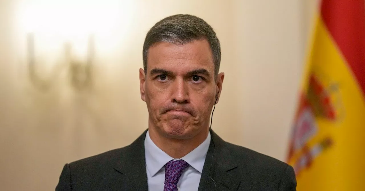 Pedro Sanchez rimane alla guida del governo spagnolo dopo le indagini sulla moglie: “Non cediamo ai…