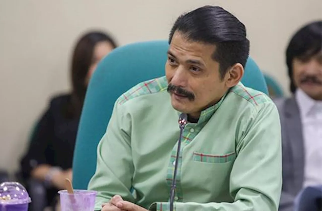 Robin Padilla files resolution seeking Cha-cha via con-con