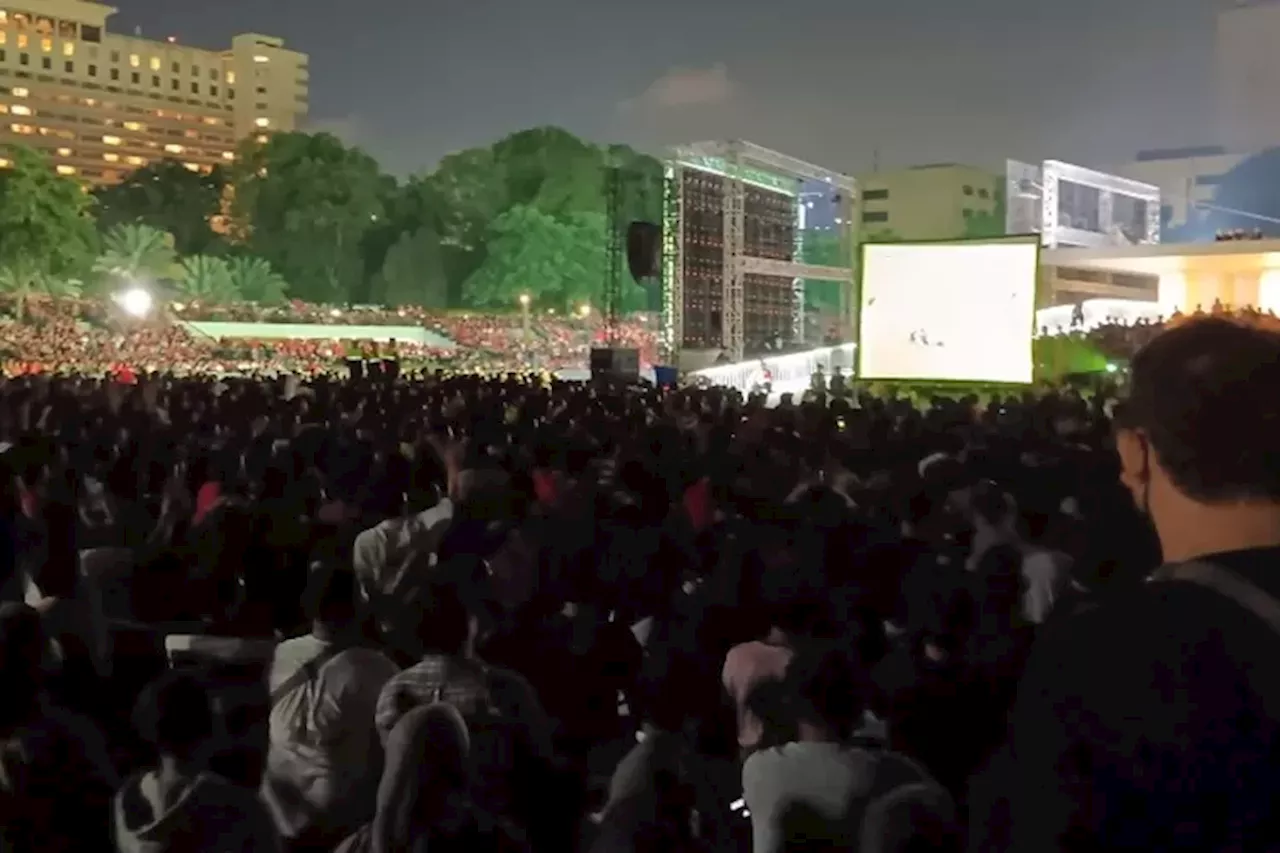 Ribuan Warga Padati Lapangan Banteng Nobar Timnas U-23 vs Uzbekistan, Sampai Nonton Lewat Celah-celah