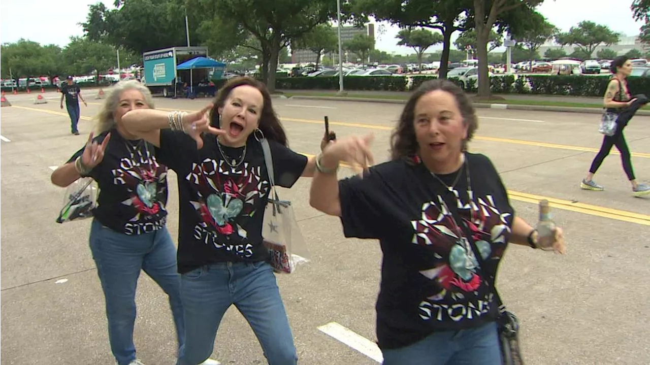 Thousands of fans from around the country rock out with the Rolling Stones in Houston