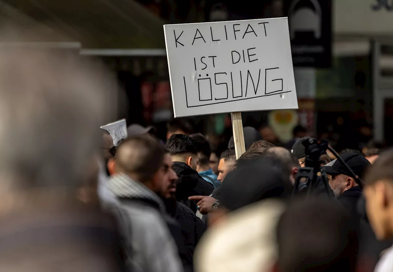 Nach Islamisten-Demo in Hamburg Aufarbeitung gefordert