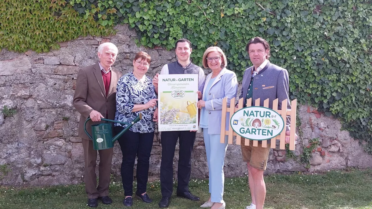 „Natur im Garten“ feierte Igelfrühschoppen im Schlosshof Königstetten