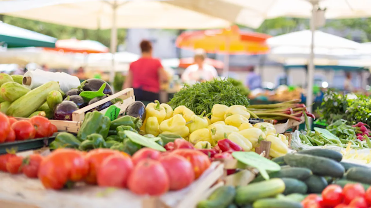 Dieci porzioni di frutta e verdura al giorno allungano la vita