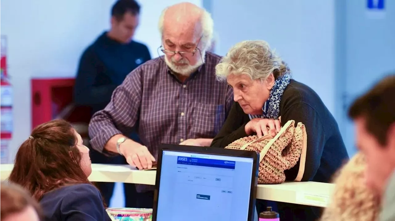 Jubilaciones y pensiones de ANSES: quiénes cobran hoy lunes 29 de abril de 2024