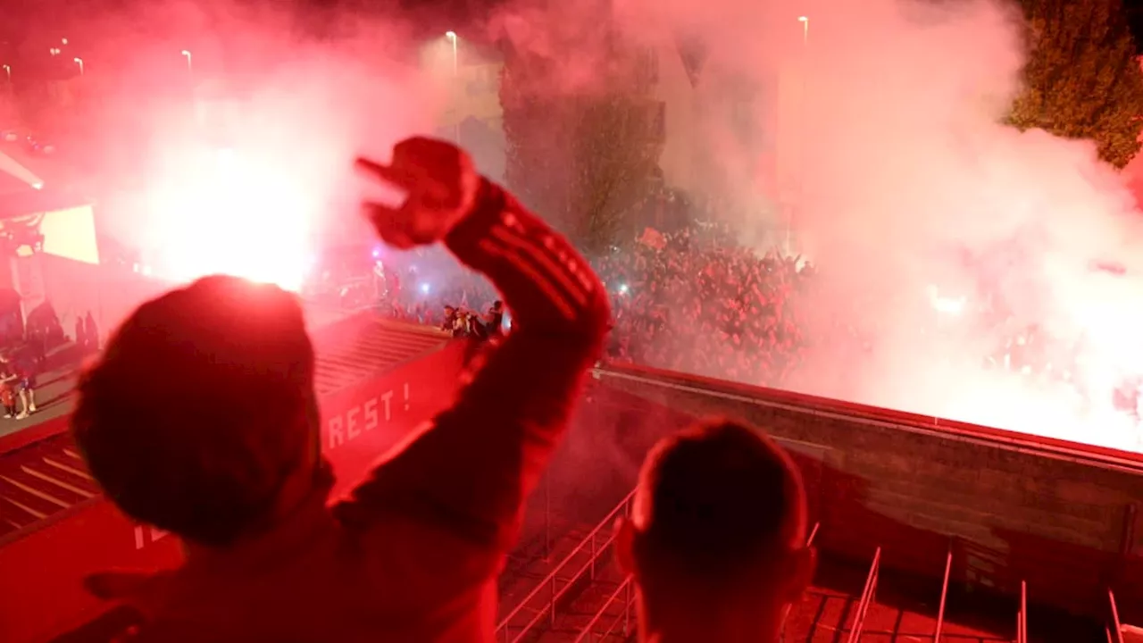 Brest: les joueurs accueillis en héros après la victoire renversante à Rennes