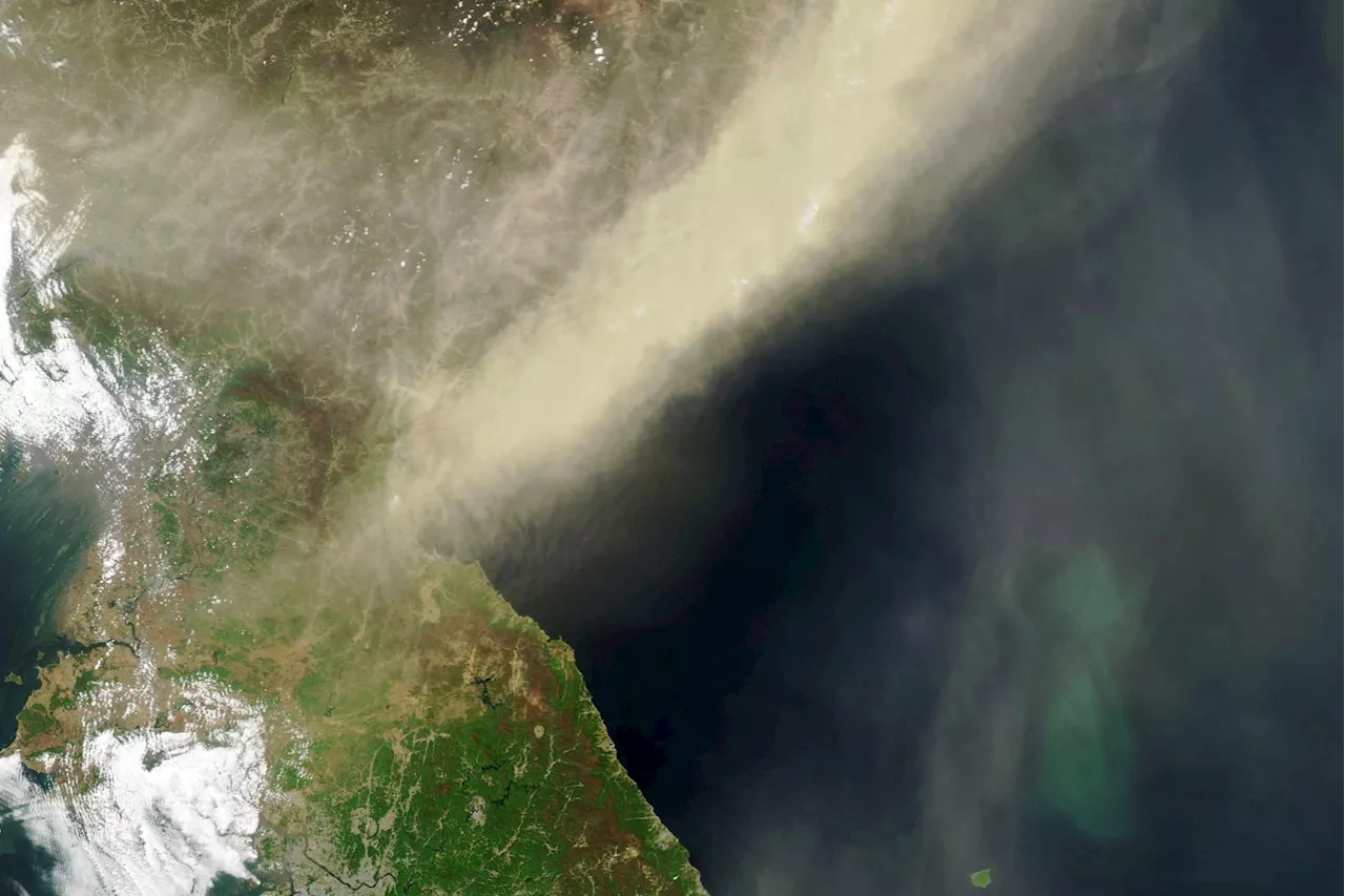 NASA Satellite Captures a Monumental Dust Wall Over the Korean Peninsula