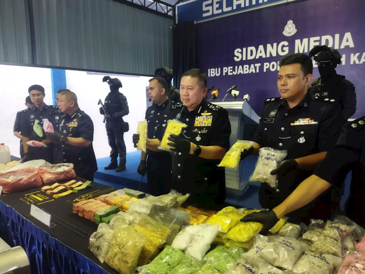 Cops smash drug ring operating from luxury home in Semenyih, 13 nabbed in raids