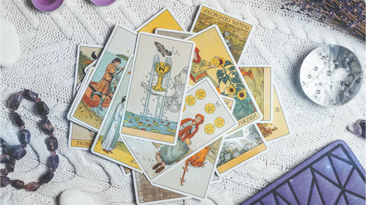 Your Weekly Tarot Horoscope Says a Brilliant Idea Is Emerging From the Chaos