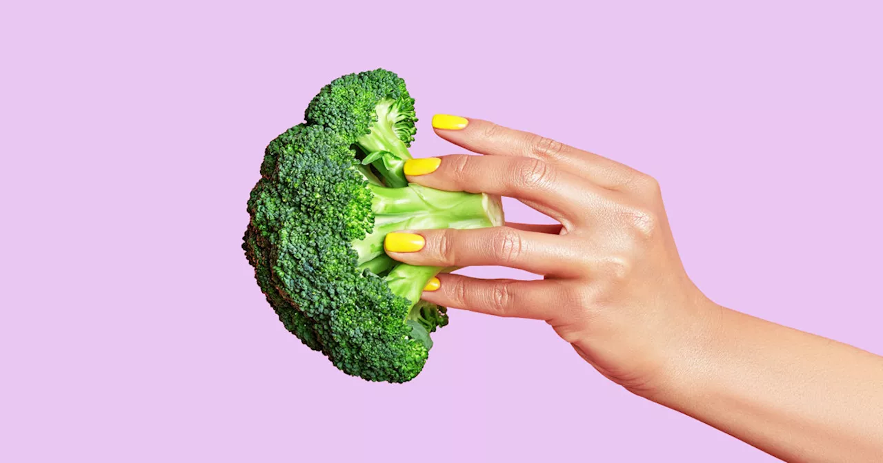 The Top 3 Benefits of Eating Broccoli, According to a Dietitian