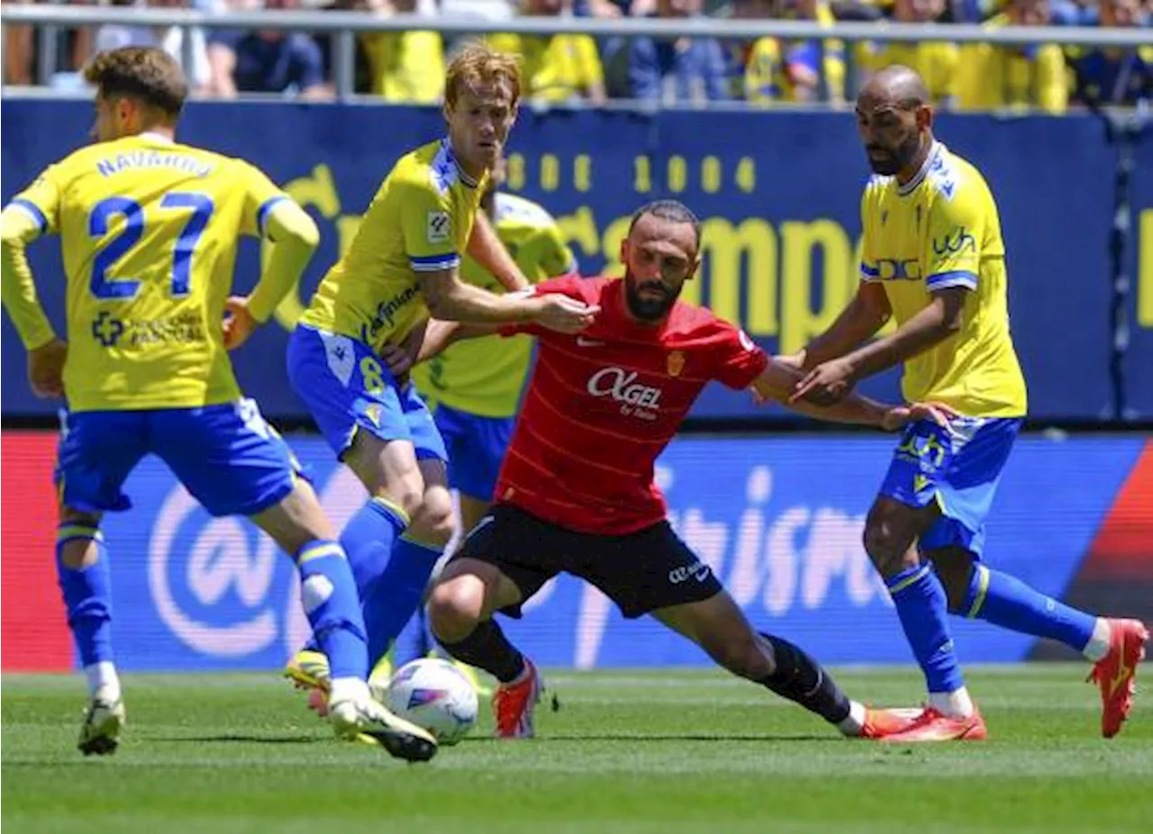 Javier Aguirre juega un duelo de supervivencia; Mallorca y Cádiz empatan 1-1