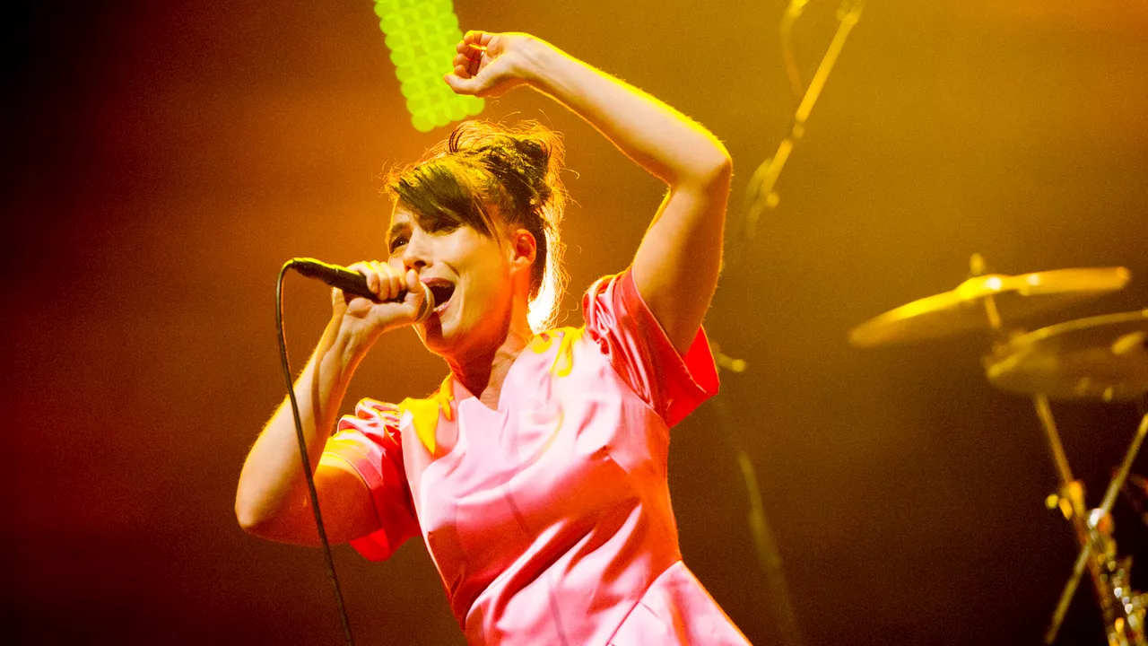 Kathleen Hanna Is Still Fighting for a Revolution