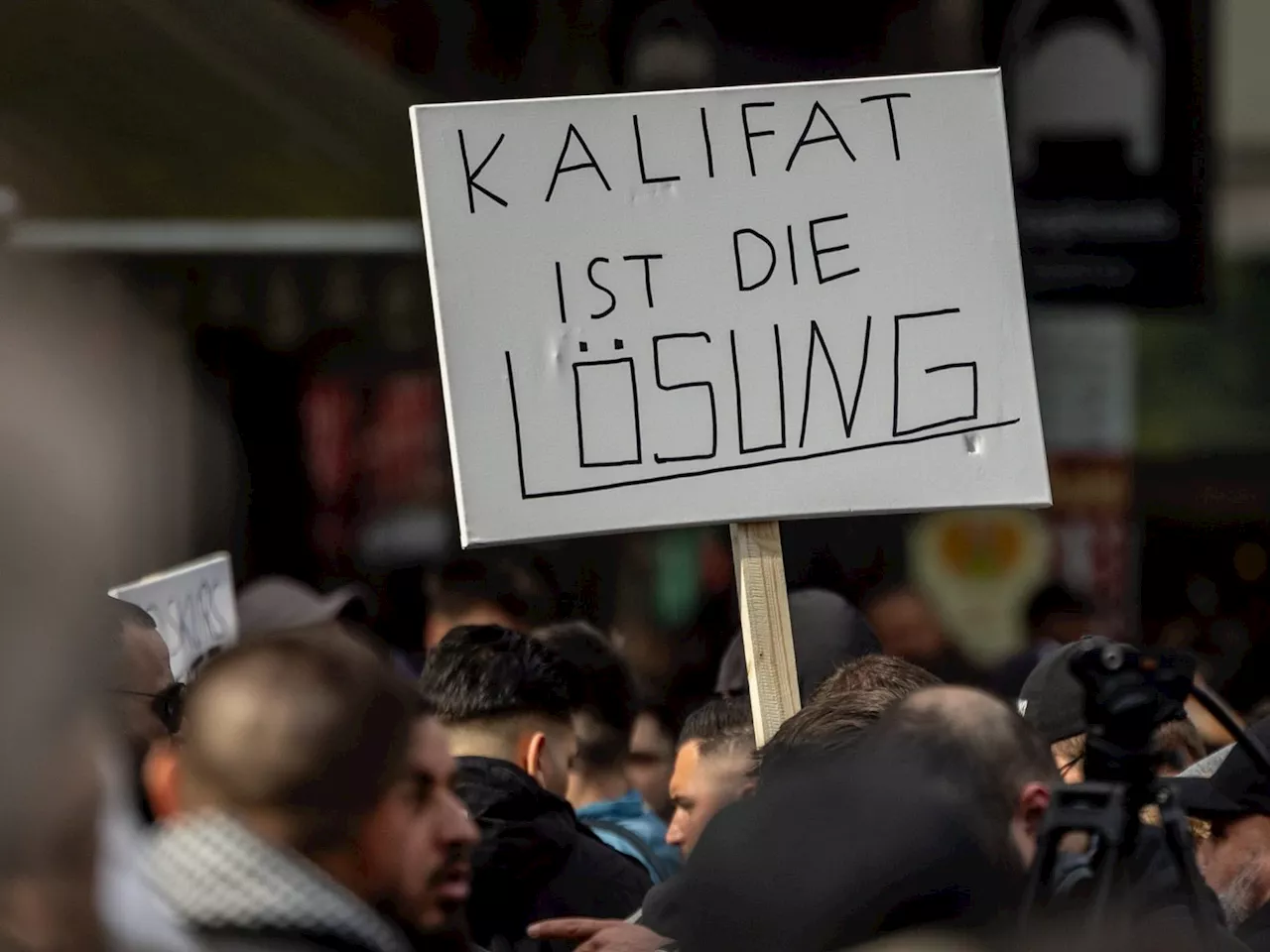 Islamisten-Demos wie in Hamburg würden in Österreich untersagt