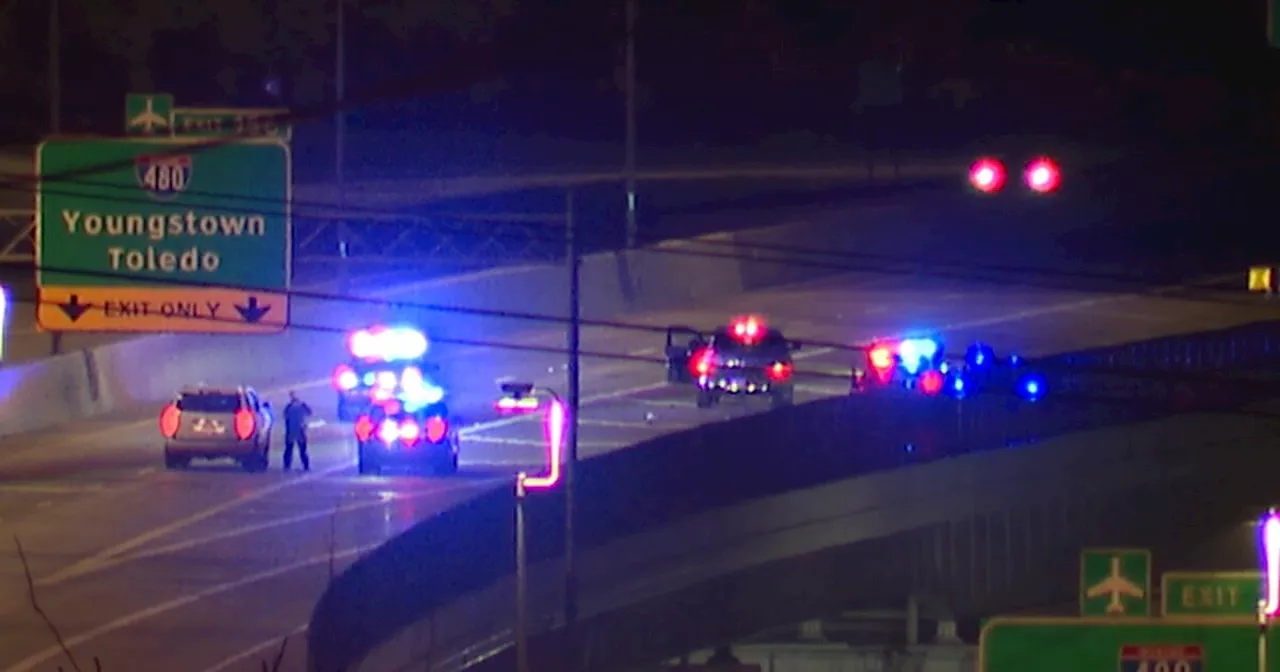 1 dead, 1 in custody after shooting on I-77