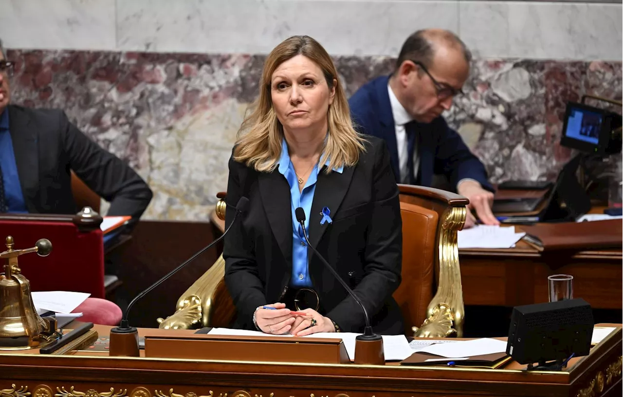Assurance chômage : Yaël Braun-Pivet veut freiner Attal sur la baisse de la durée d’indemnisation
