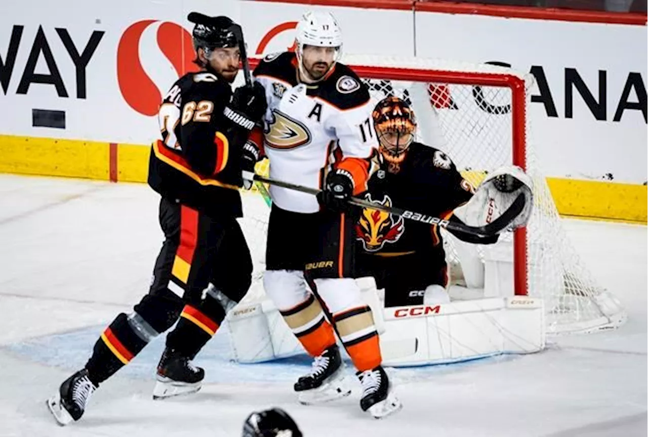 Killorn's two-goal effort leads Ducks past reeling Flames 5-3