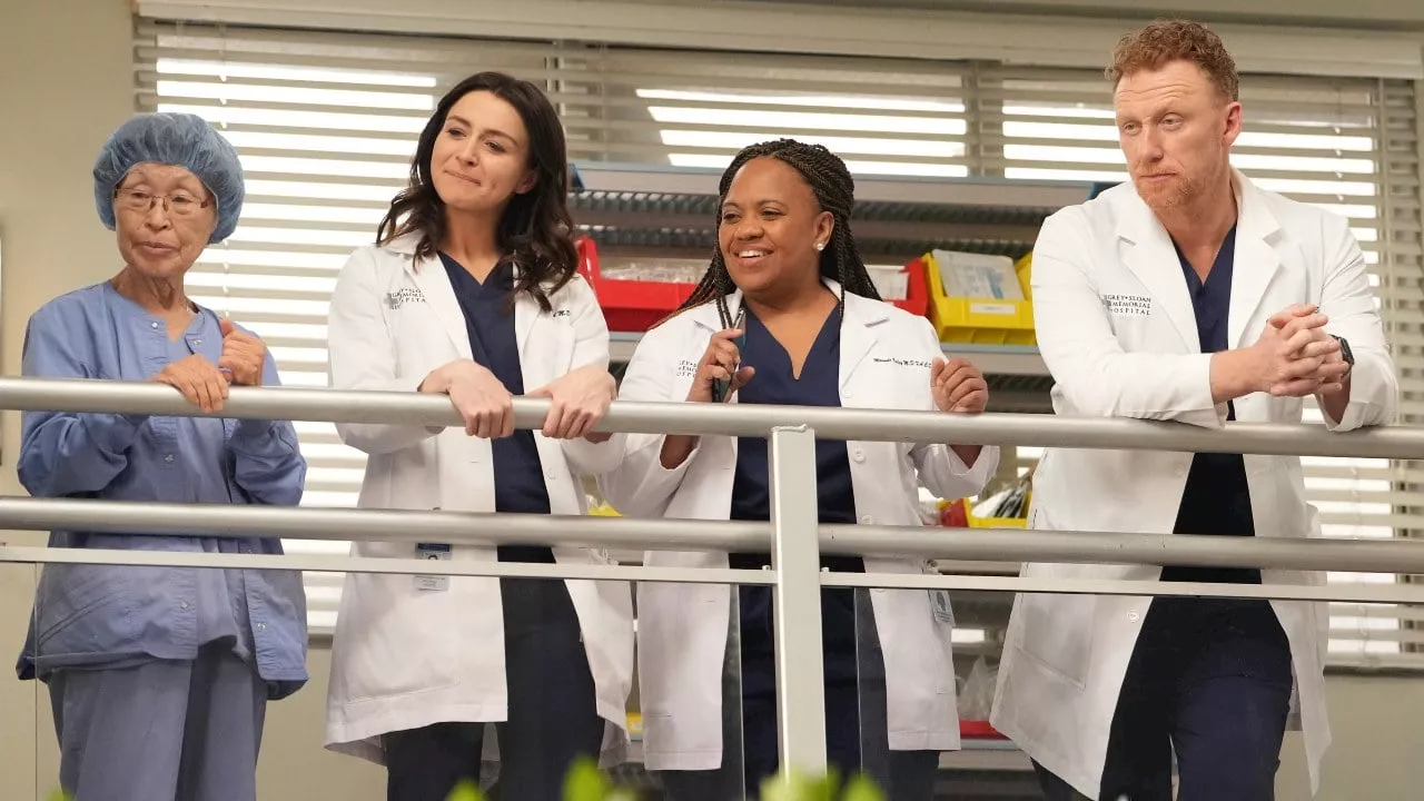 Grey's Anatomy rinnovata per la stagione 21 e raggiunge un nuovo record